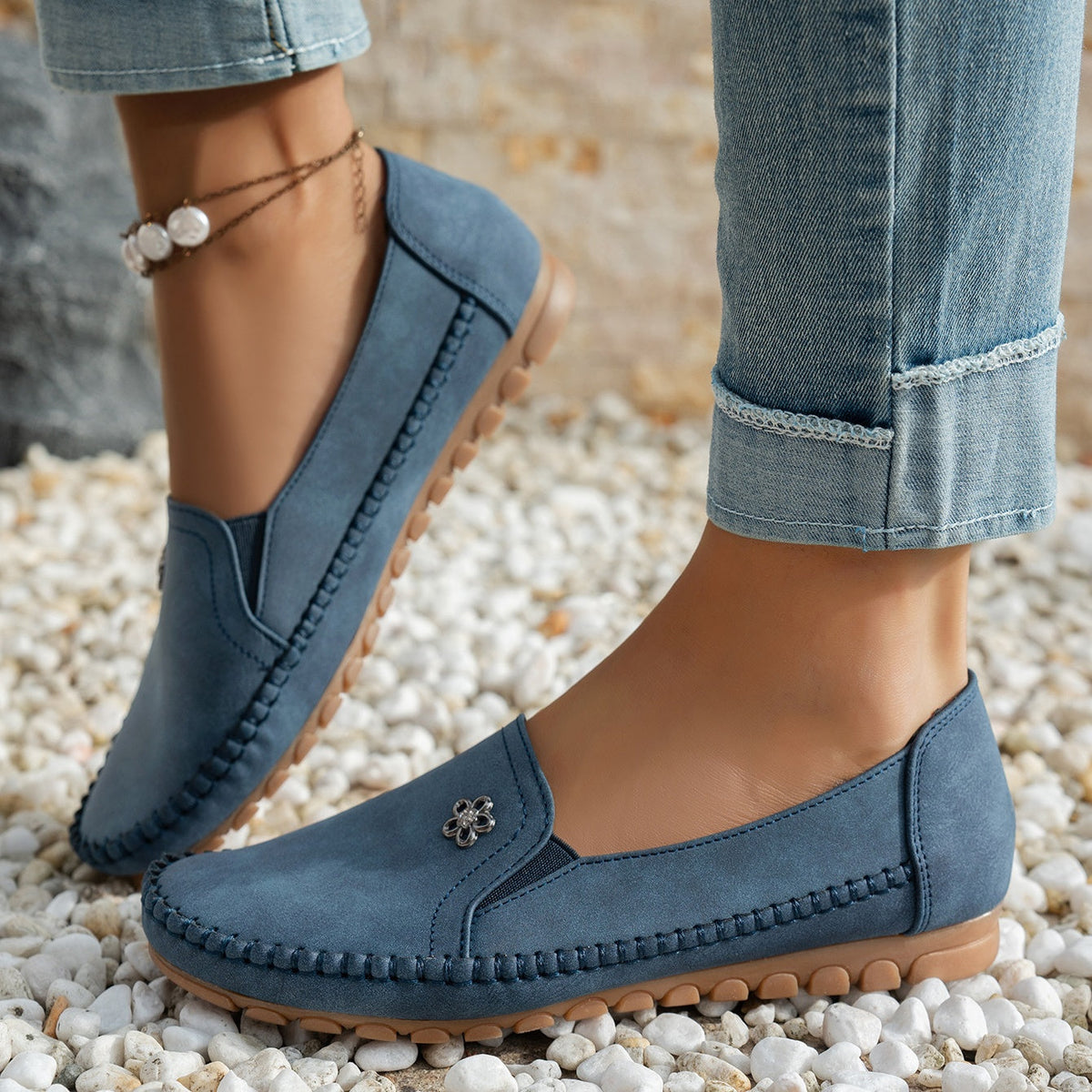 Puha női bebújós mokaszinok – maximális kényelem idősebb hölgyeknek a mindennapi sétákhoz!