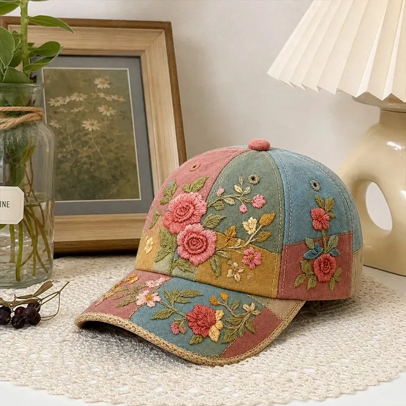 🎉Exkluzív ajánlat tagoknak] 🌸 Elegáns női pamut sapka virágos hímzéssel – állítható méret 56–60 cm