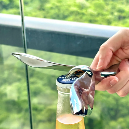 Repülő madár – gravitációt meghazudtoló fém sörnyitó 🐦 különleges dizájn bárdekoráció 🍺