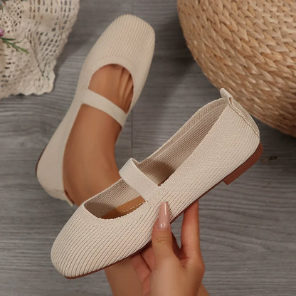🌸 Női tavaszi slip-on cipő nagy méretben – légáteresztő hálós, könnyű és egyszínű design