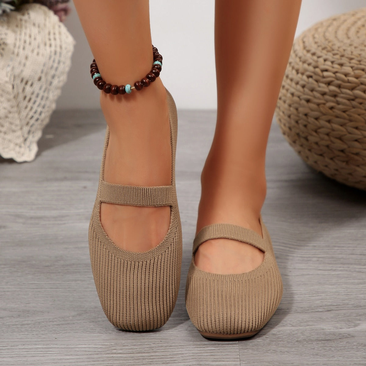 🌸 Női tavaszi slip-on cipő nagy méretben – légáteresztő hálós, könnyű és egyszínű design