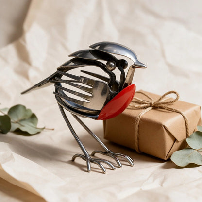 🐦 Kézzel készített fém vörösbegy dekoráció – elegáns dísz a kertbe és az otthonba